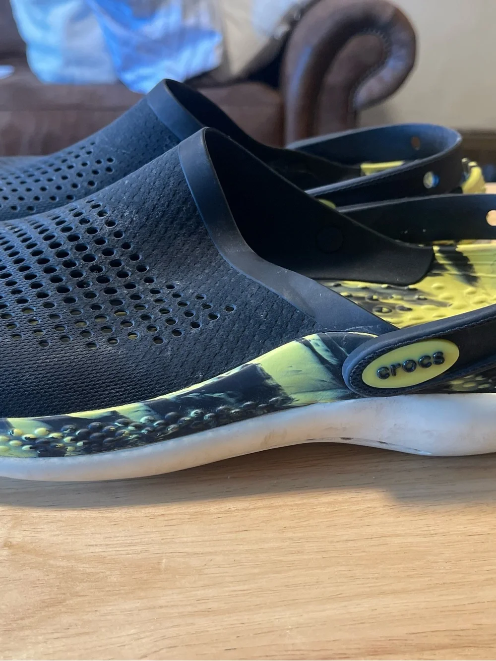 Crocs LiteRide 360 Black Mesh Yellow Marbled Clogs Unisex Size Men 11